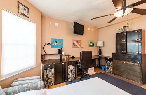Interchange Square House | House ∙ 4 bedrooms ∙ 10 guests
