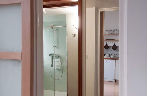 Joinville-le-Pont Cabin | House in Joinville le Pont, duplex with its small private garden