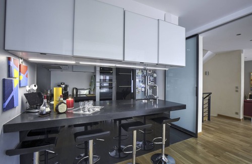 15th Arrondissement House | House in the heart of the 15th district in a private cul-de-sac 5 minutes from the metro, gym