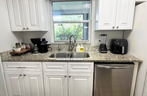 Mill Run House | House w Pool, Close to the Parks