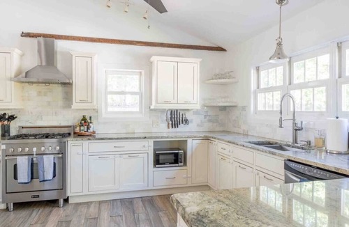 New Windsor House | Hudson Valley Oasis - Hot Tub, Fireplace, 50mi NYC