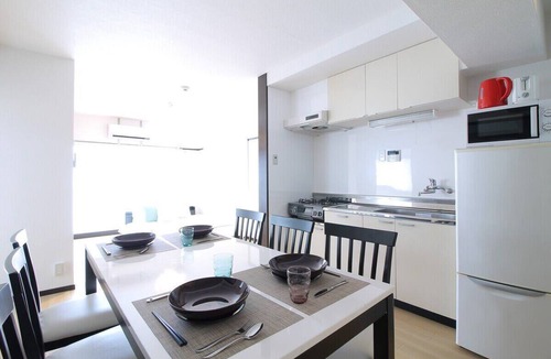 Hiroshima City Centre Apartment | Huge 2 bedroom Apt 4mins walk PeacePark 6ppl (601)