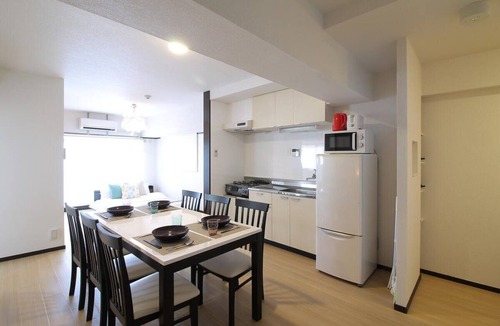 Hiroshima City Centre Apartment | Huge 2 bedroom Apt 4mins walk PeacePark 6ppl (601)