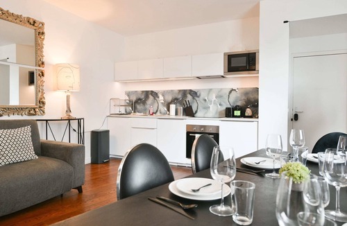 Montmartre Apartment | Huge and bright 4BD for 10 guests Sacre-Coeur