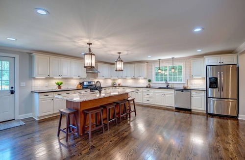 Skaneateles House | Hummingbird Manor-6 Bedrooms, 6 EnSuite Baths, Minutes from Downtown Skaneateles