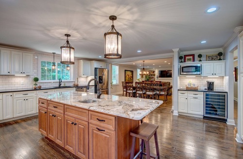Skaneateles House | Hummingbird Manor-6 Bedrooms, 6 EnSuite Baths, Minutes from Downtown Skaneateles