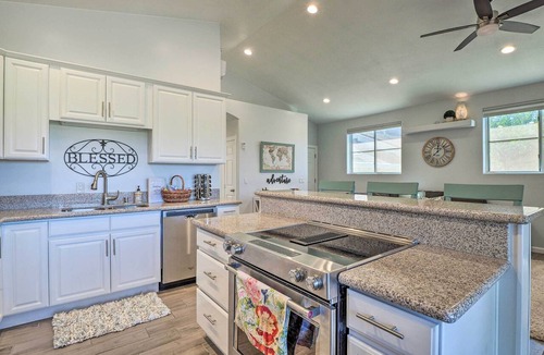 Hurricane Apartment | Hurricane Getaway w/Yard - 25 Mi to Zion!