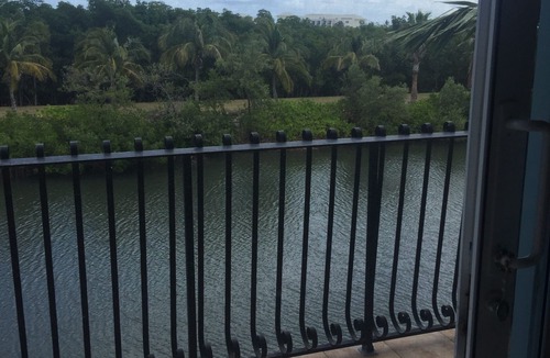 Jensen Beach House | HUTCHENSON ISLAND RIVERFRONT BEACH RESORT