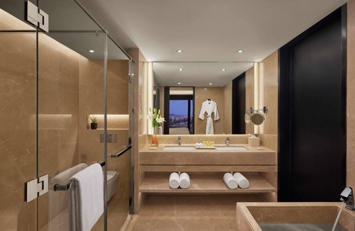 Santacruz West Hotel | Hyatt Centric Juhu Mumbai