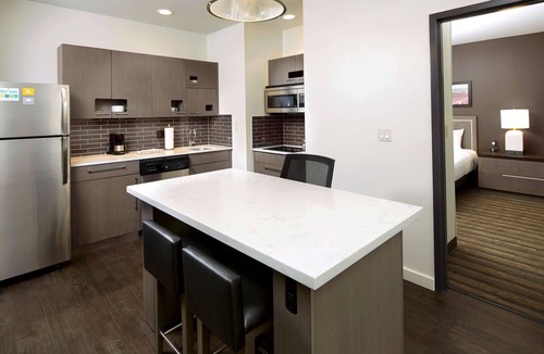 Bloomfield Hotel | Hyatt House Pittsburgh/Bloomfield/Shadyside