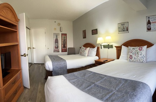 Florida Center Hotel | I-Drive Suites