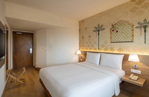 Vile Parle East Hotel | ibis Mumbai Airport Hotel
