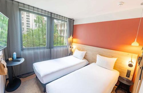 Republique–Point-du-Jour Hotel | ibis Styles Paris 16 Boulogne