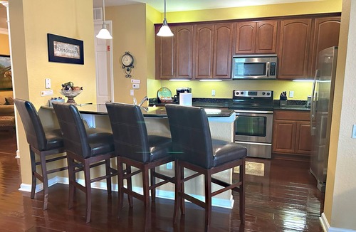 Florida Central Atlantic Coast Condo | Ideal place for a vacation. Whether attending the theme parks or a convention!
