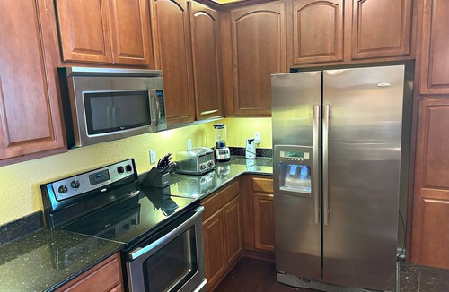 Florida Central Atlantic Coast Condo | Ideal place for a vacation. Whether attending the theme parks or a convention!