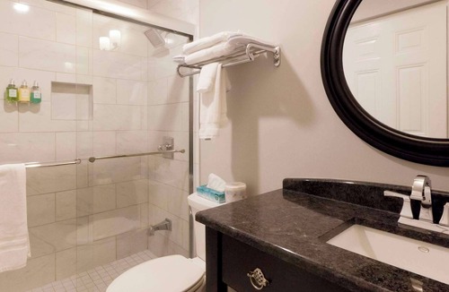 South London Hotel | Idlewyld Inn & Spa
