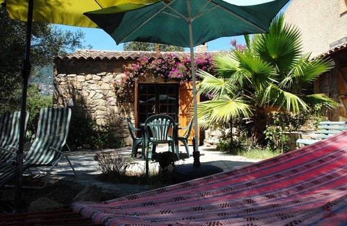 Olmeto House | Idyllically situated house in the style of a Corsican bergerie
