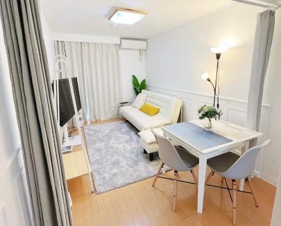 Toshima Villa | Ikebukuro 1 stop 2 min Designer Entire House 3BR up to 8 guests 3 min to Convenience Store