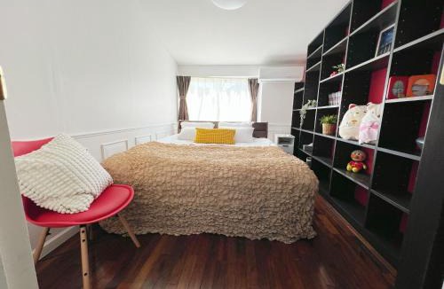 Toshima Villa | Ikebukuro 1 stop 2 min Designer Entire House 3BR up to 8 guests 3 min to Convenience Store