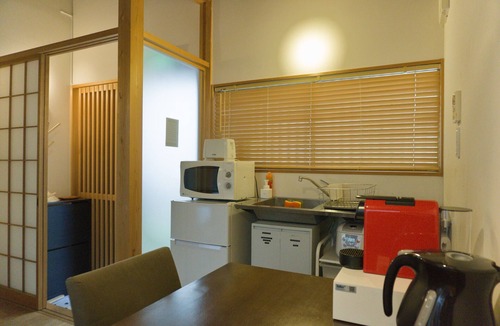 Kamiikebukuro Ski Chalet | Ikebukuro Nigo - Tokyo architectural small villa