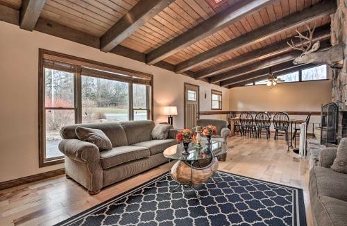 Indian Lake House | Indian Lake Retreat w/Wet Bar & Covered Deck