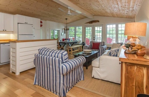 Port Carling House | Indian River Respite Lake Rosseau 3 Bedroom cottage in Port Carling