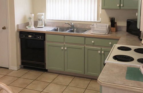 Indian Wells House | Indian Wells, 3 Bedrooms Pool Home few minutes from Disney