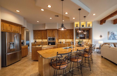 Rio Verde Foothills House | Infinity Pool, Mountain Views and Putting Green