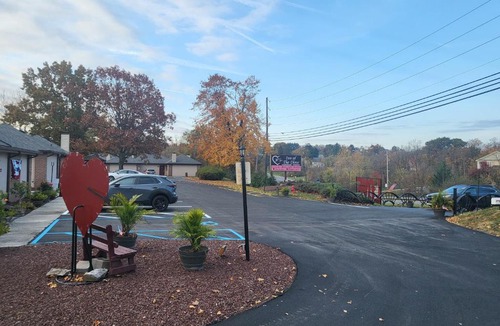 Harrisburg Hotel | Inn of the Dove Harrisburg-Hershey Romantic Suites