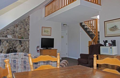 West Lake Hotel | Isaiah Tubbs Resort & Conference Centre