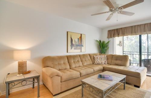 Casa del Mar Apartment | Isla Del Sol Condo about 2 Miles to St Pete Beach!