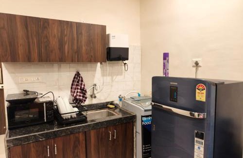 Jogeshwari West Apartment | Ivy Good Vibes 302 C-Wing Oshiwara Mumbai