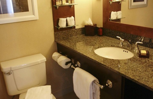 Islandia Hotel | Jake's 58 Casino Hotel - Adult Only