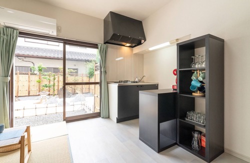 Higashiikebukuro House | Japanese garden house. 7mins walk to Yamanote line station