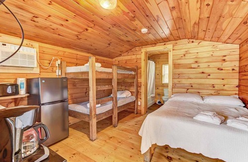 Gardiner House | Jellystone Park Gardiner