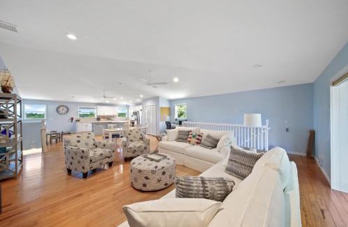 Jensen Beach House | Jensen Beach pool home w/Guest Suite