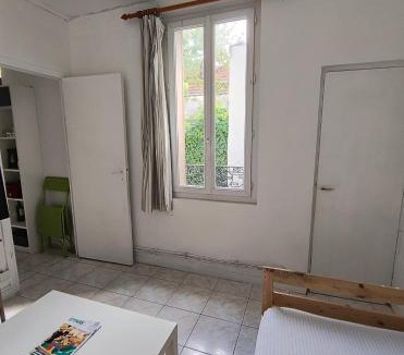 Epinay-sur-Seine Apartment | Joli appartement deux pièces avec terrasse dans le calme