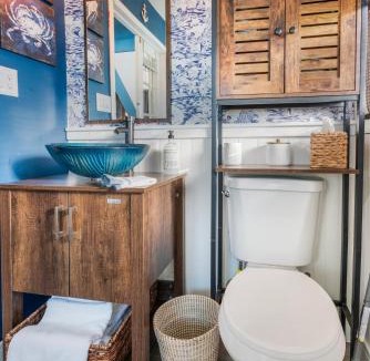Seaford House | Jones Beach Houseboat