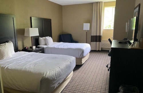 Lickdale Hotel | Jonestown Inn