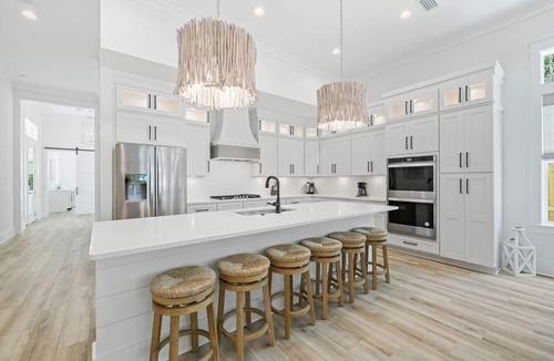 San Juan House | Juan Fine Day | Sleeps 18 | Heated Pool + Golf Cart | Exclusive Bonfires