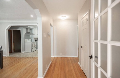 Barrie House | KAR-26 Agnes st (3B)