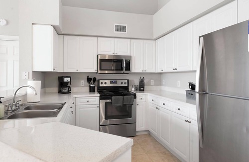 Wellington Apartment | Kasa | Modern 2BD + Self Check-In | Wellington