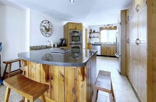 Kirkfield Cottage | Kawartha Lake newly renovated, Lake View