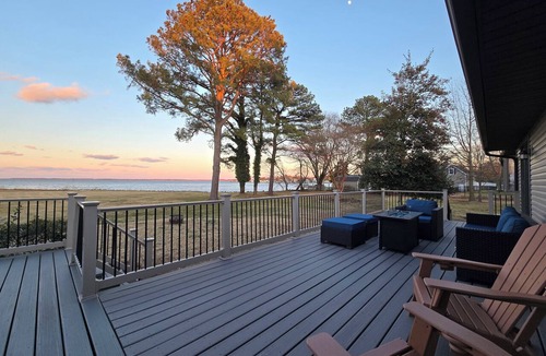 Kent Narrows House | Kent Narrows 2 Acre Waterfront Escape Wake Up to Endless Water Views. Location!