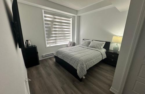 Brampton Apartment | Keppel Circle Residence