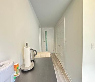 Brampton Apartment | Keppel Circle Residence