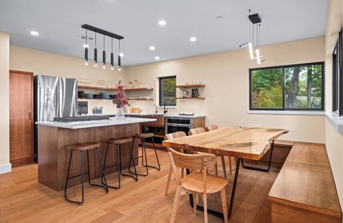 Bluff Point House | Keuka Lookout- A modern, 4 en suite bedroom home, overlooking Keuka Lake