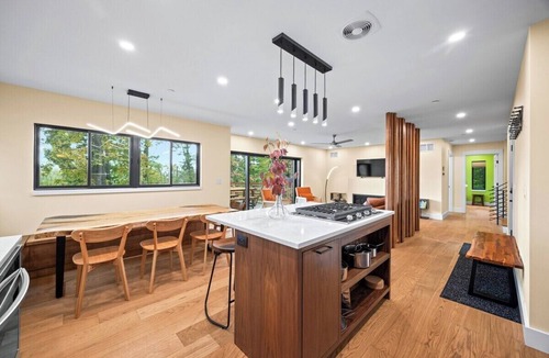 Bluff Point House | Keuka Lookout- A modern, 4 en suite bedroom home, overlooking Keuka Lake