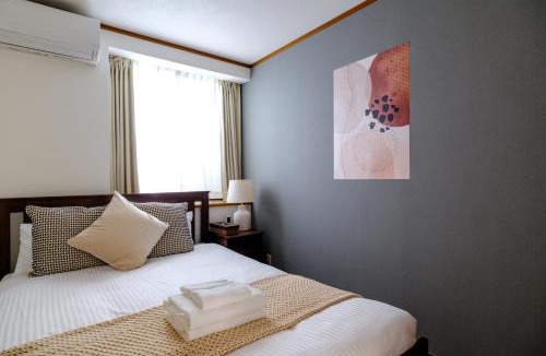 Musashino Apartment | Kichijoji Urban Retreat - 2F Boutique House - Steps to Inokashira Park & Ghibli Museum アキサポステイ吉祥寺