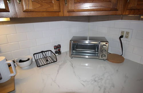 Mechanicsburg House | Kid friendly & 2-min walk to golf & eatery/pub in Mechanicsburg